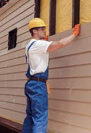 How To Choose The Right Materials for Your Siding Installation in 'Greene, RI